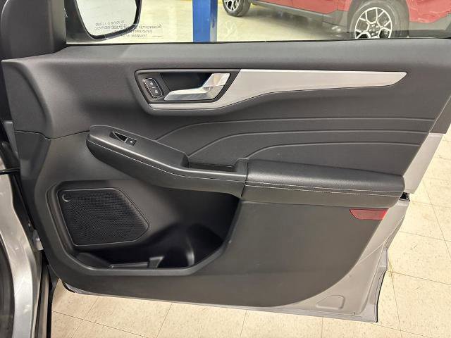 Certified 2023 Ford Escape Platinum image 16