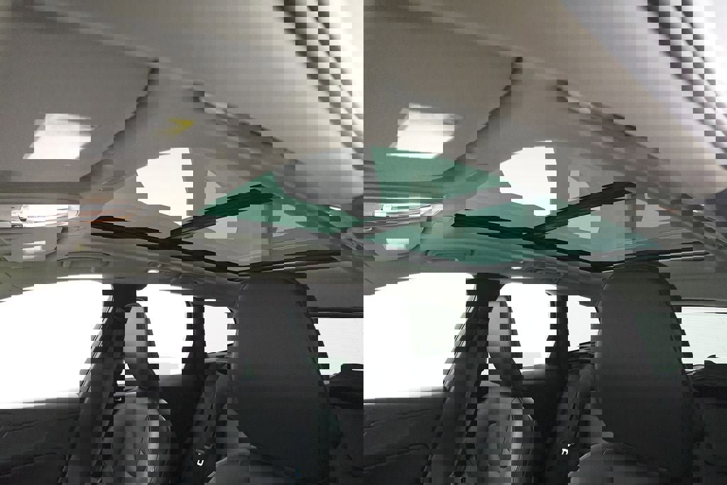 Used 2023 Volvo XC60 B5 Core image 12