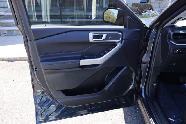 Certified 2023 Ford Explorer XLT image 11