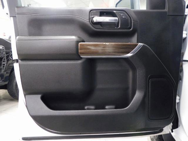 Used 2021 Chevrolet Silverado 2500 LT w/ Convenience Package image 26