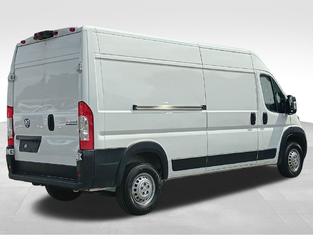Used 2024 RAM ProMaster 2500 w/ Convenience Group FWD image 3