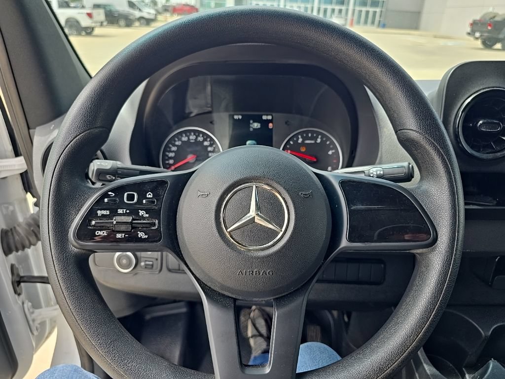 Used 2024 Mercedes-Benz Sprinter 2500 image 28