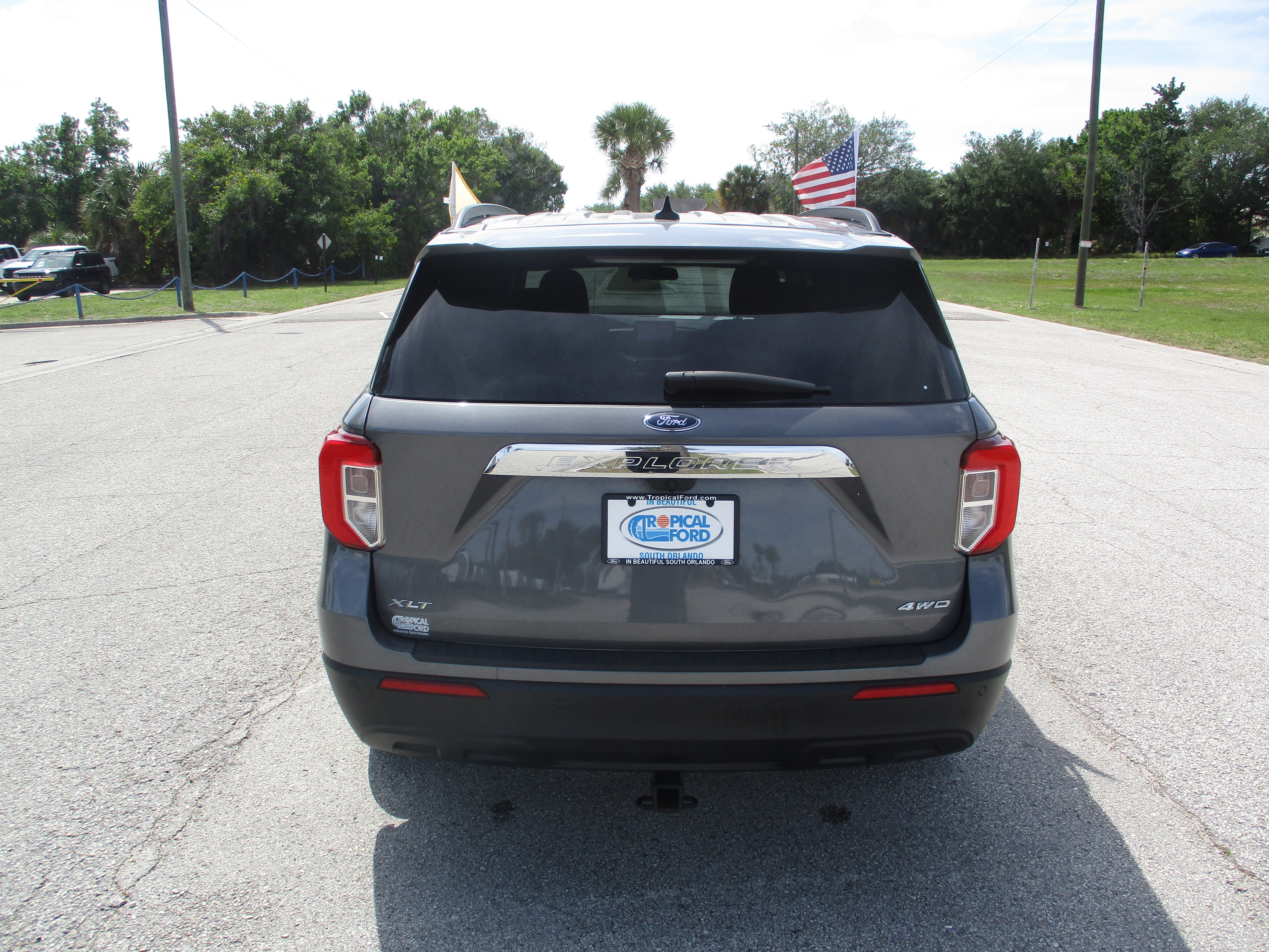 Certified 2022 Ford Explorer XLT image 4