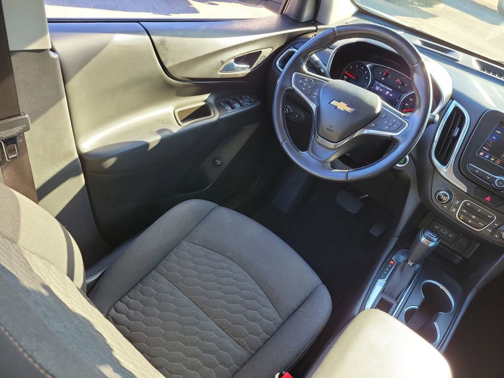 Used 2020 Chevrolet Equinox LT image 18