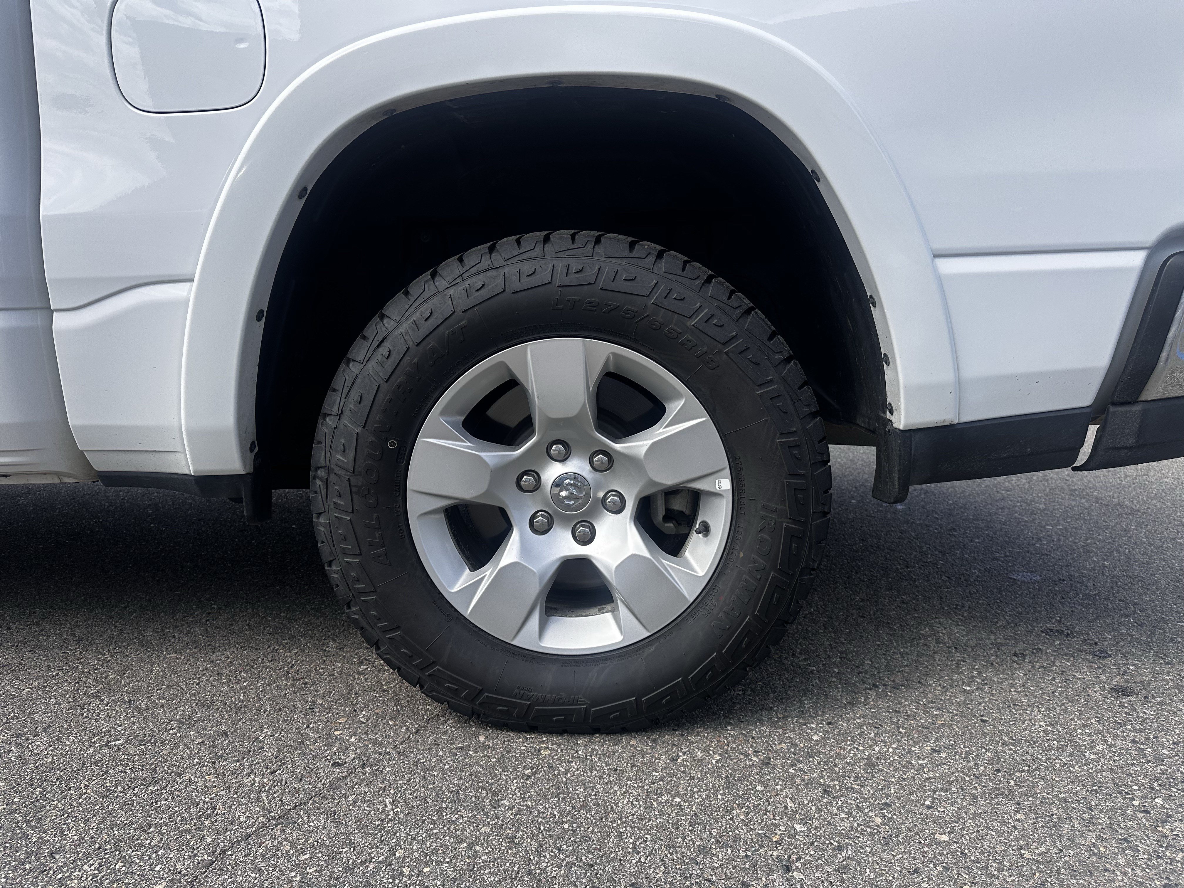 Used 2025 RAM 1500 Big Horn AWD/4WD image 9
