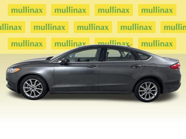 Certified 2017 Ford Fusion SE w/ Fusion SE Technology Package image 2