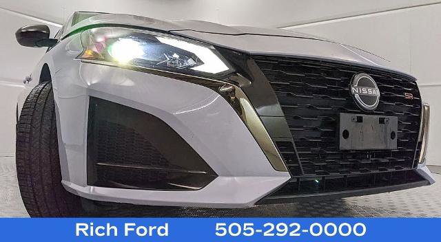 Used 2024 Nissan Altima 2.5 SR w/ SR Premium Package image 25