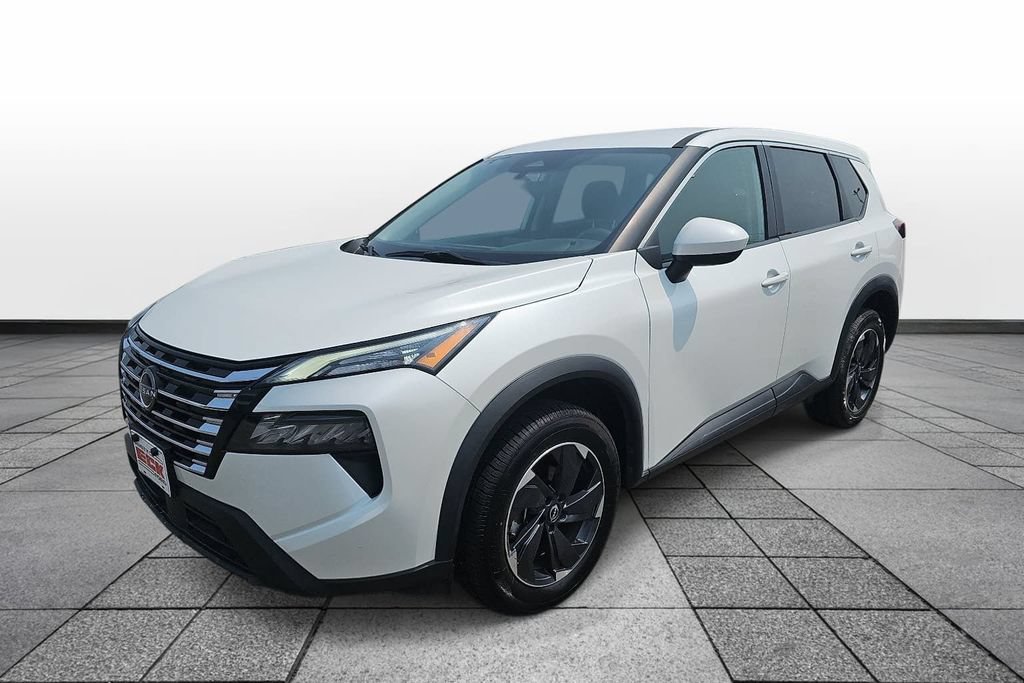 Used 2024 Nissan Rogue SV