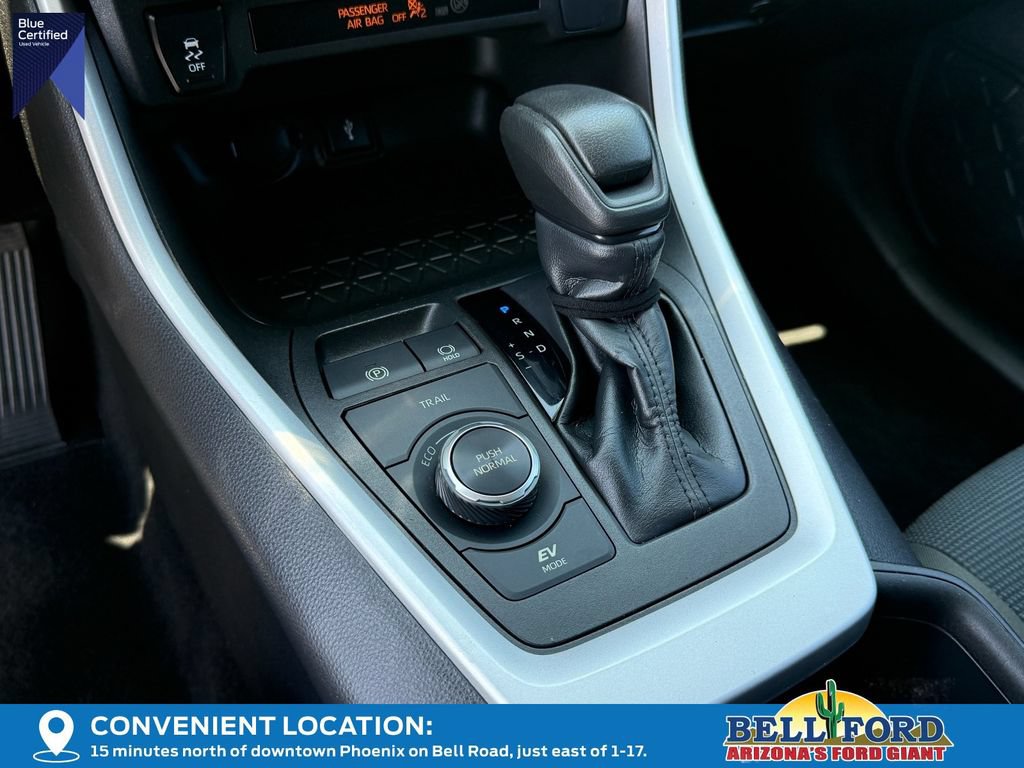 Used 2022 Toyota RAV4 LE AWD/4WD image 23