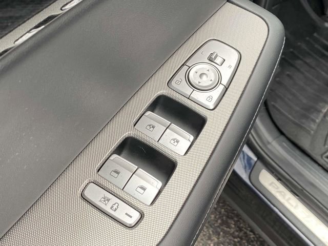 Used 2021 Hyundai Palisade Limited w/ Cargo Package image 23