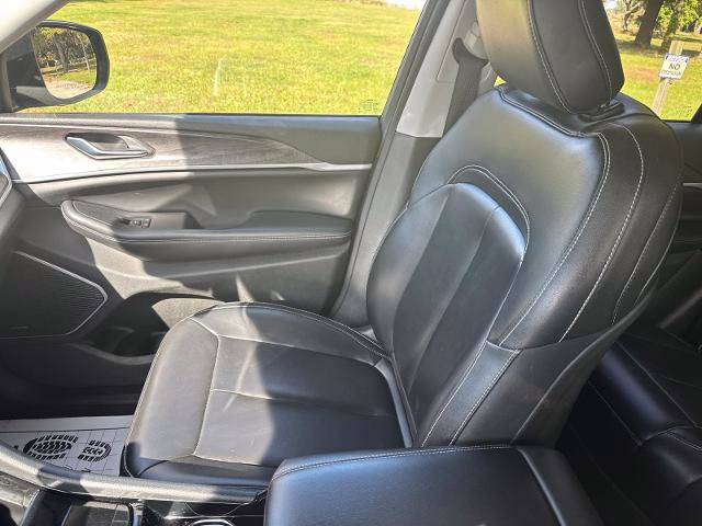 Used 2023 Jeep Grand Cherokee 4WD 4xe image 18