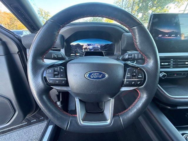 Certified 2025 Ford Explorer ST-Line AWD/4WD image 19