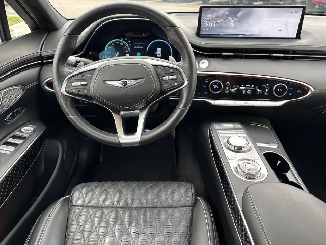 Used 2023 Genesis GV70 3.5T Sport w/ Sport Prestige Package AWD/4WD image 19