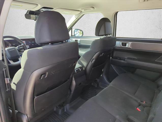 Used 2024 Hyundai Santa Fe SE FWD image 15