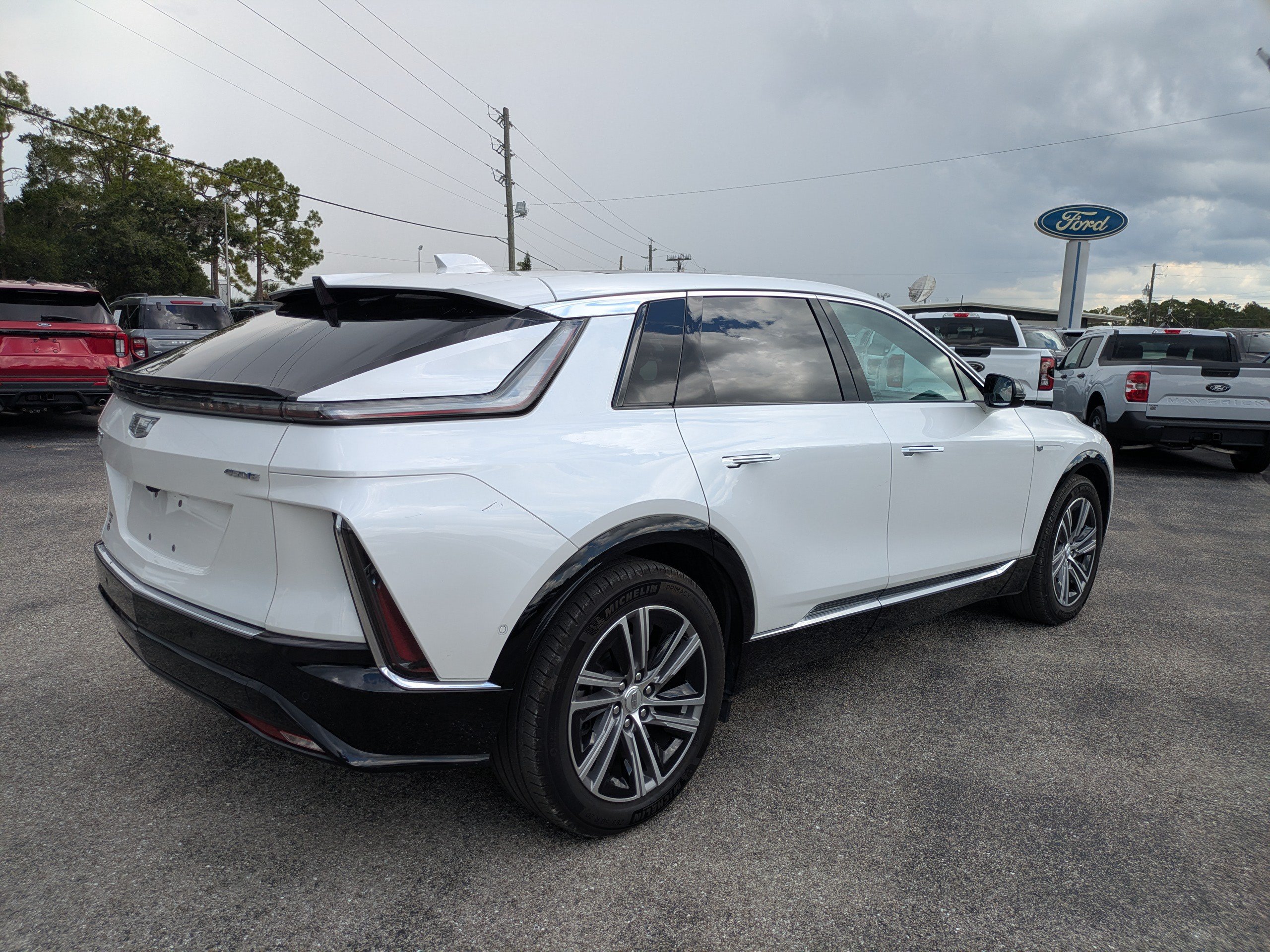 Used 2024 Cadillac Lyriq Luxury RWD image 4