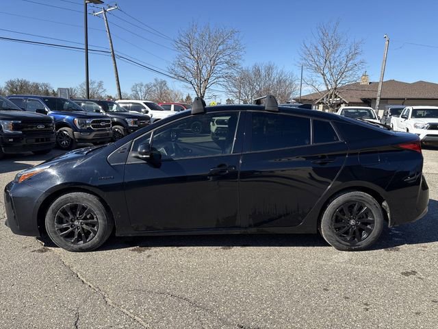 Used 2022 Toyota Prius XLE image 6