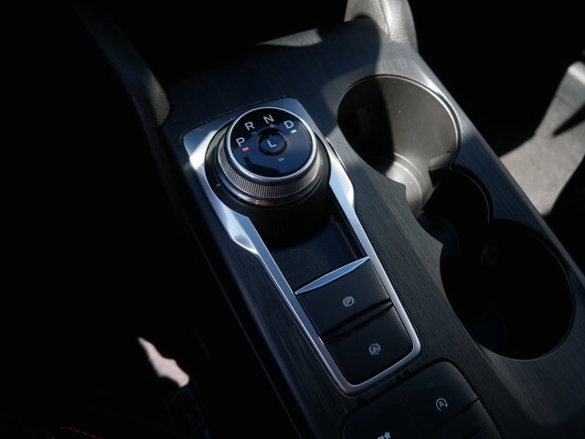 Certified 2025 Ford Escape ST-Line AWD/4WD image 23