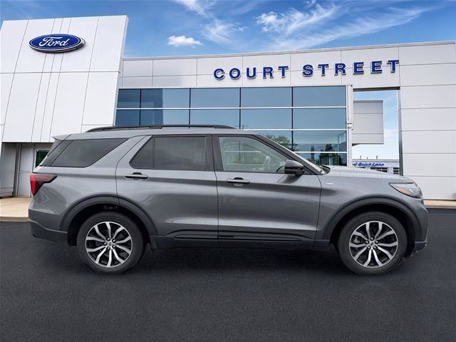 Certified 2026 Ford Explorer ST-Line AWD/4WD image 6
