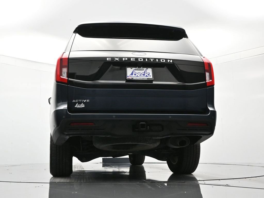 Certified 2025 Ford Expedition Active image 13