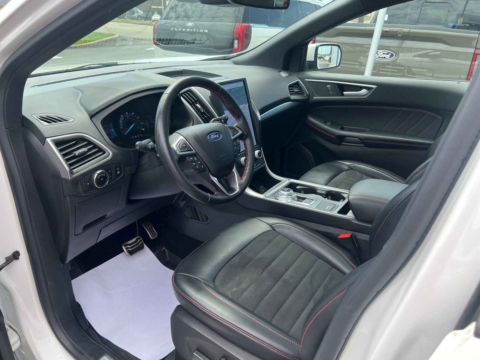 Certified 2023 Ford Edge ST-Line AWD/4WD image 25
