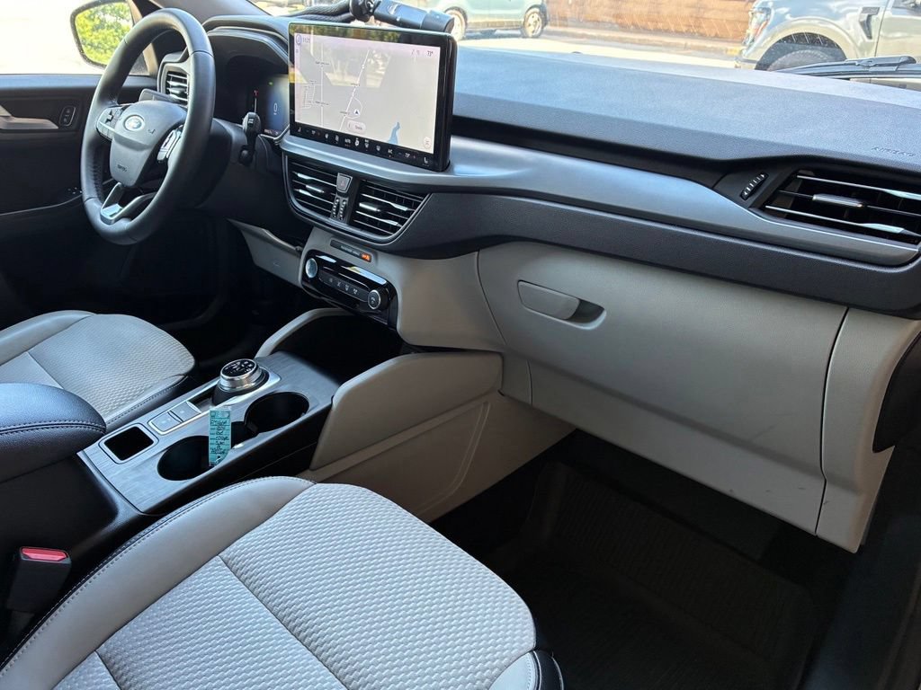 Certified 2024 Ford Escape SE FWD image 43