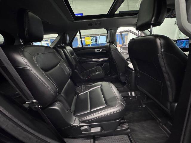 Certified 2023 Ford Explorer XLT w/ Equipment Group 202A image 33