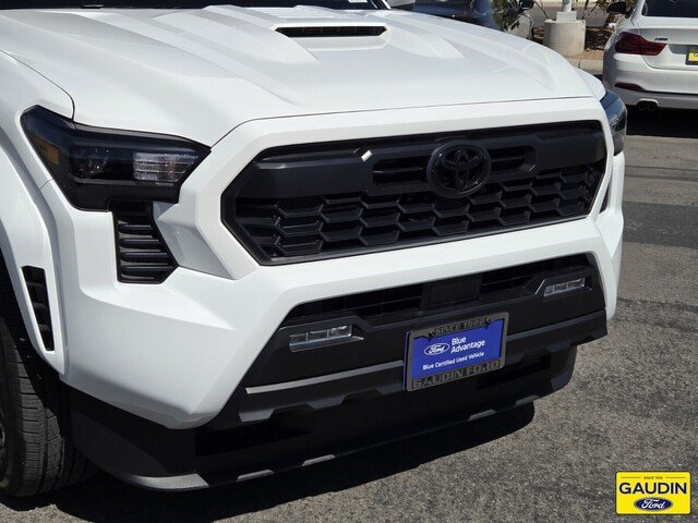 Used 2026 Toyota Tacoma TRD Sport AWD/4WD image 2