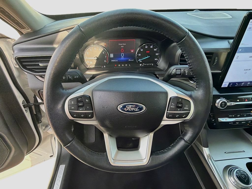 Certified 2023 Ford Explorer Limited w/ Limited Technology Package AWD/4WD image 11