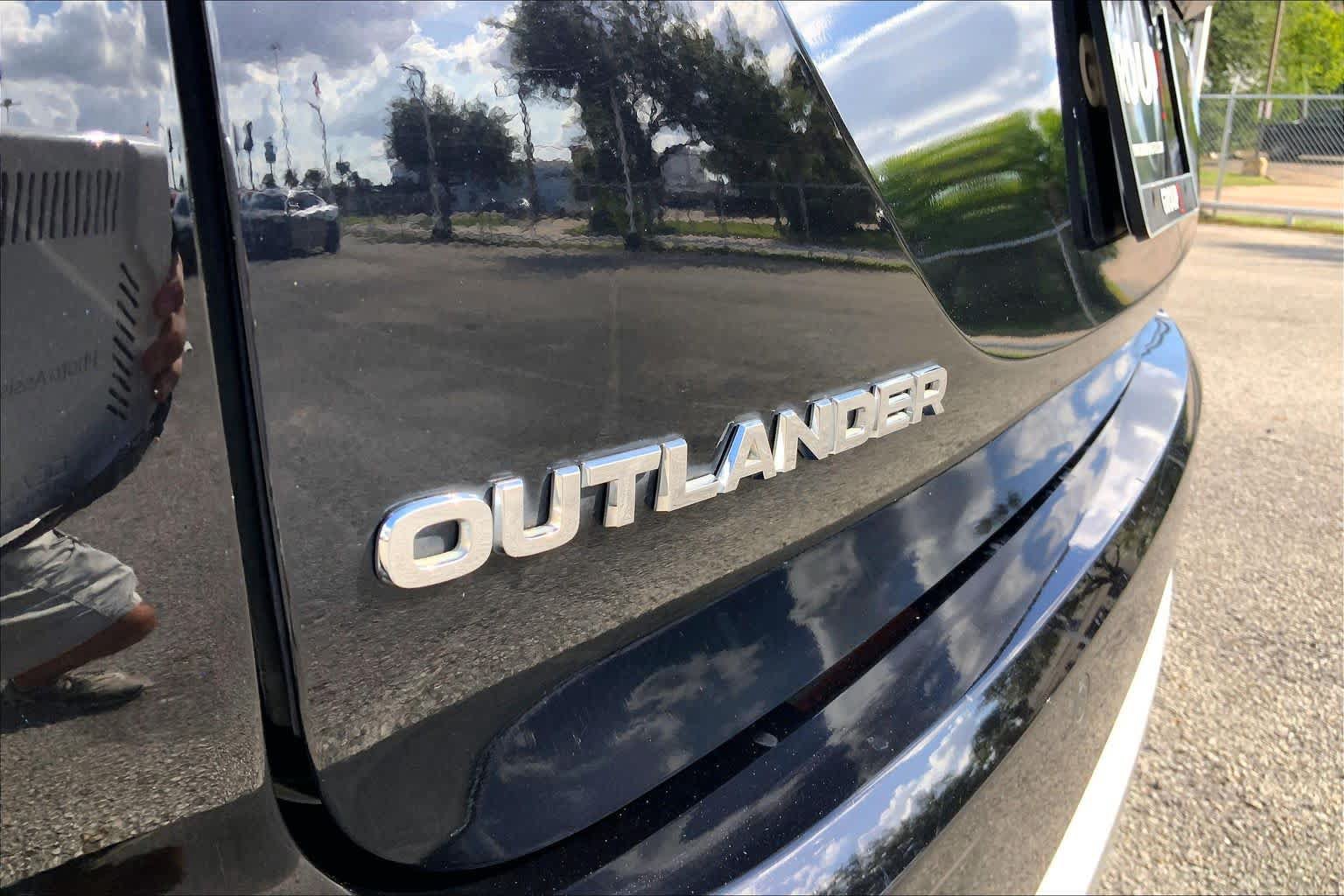 Used 2022 Mitsubishi Outlander SE FWD image 28