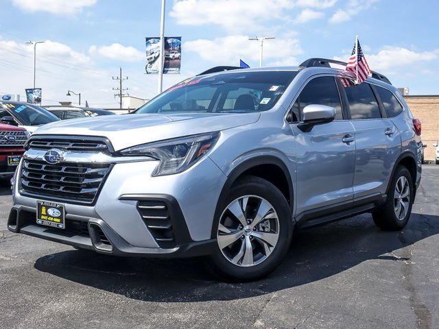Used 2024 Subaru Ascent Premium w/ Convenience Package