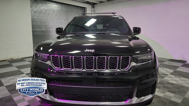 Used 2025 Jeep Grand Cherokee L Laredo w/ Luxury Tech Group I AWD/4WD image 3