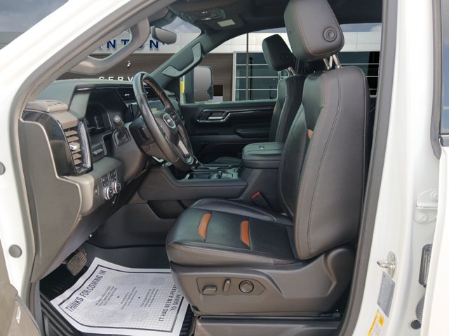 Used 2024 GMC Sierra 2500 AT4 w/ AT4 Premium Plus Package AWD/4WD image 9