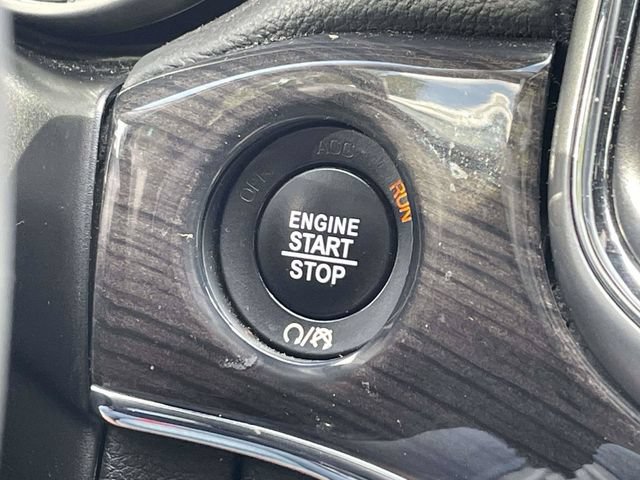 Used 2018 Jeep Grand Cherokee Overland AWD/4WD image 23