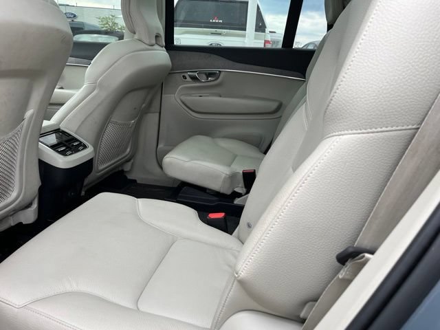 Used 2023 Volvo XC90 B6 Plus w/ Protection Package AWD/4WD image 14