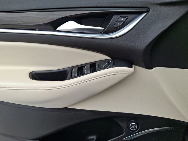 Used 2022 Buick Enclave Essence w/ Experience Buick Package image 13