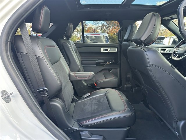 Certified 2022 Ford Explorer ST-Line w/ Class IV Trailer Tow Package image 38