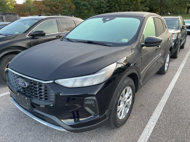 Certified 2023 Ford Escape Active AWD/4WD image 10
