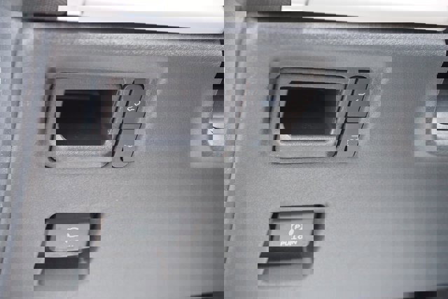 Certified 2025 Ford Expedition Active image 27