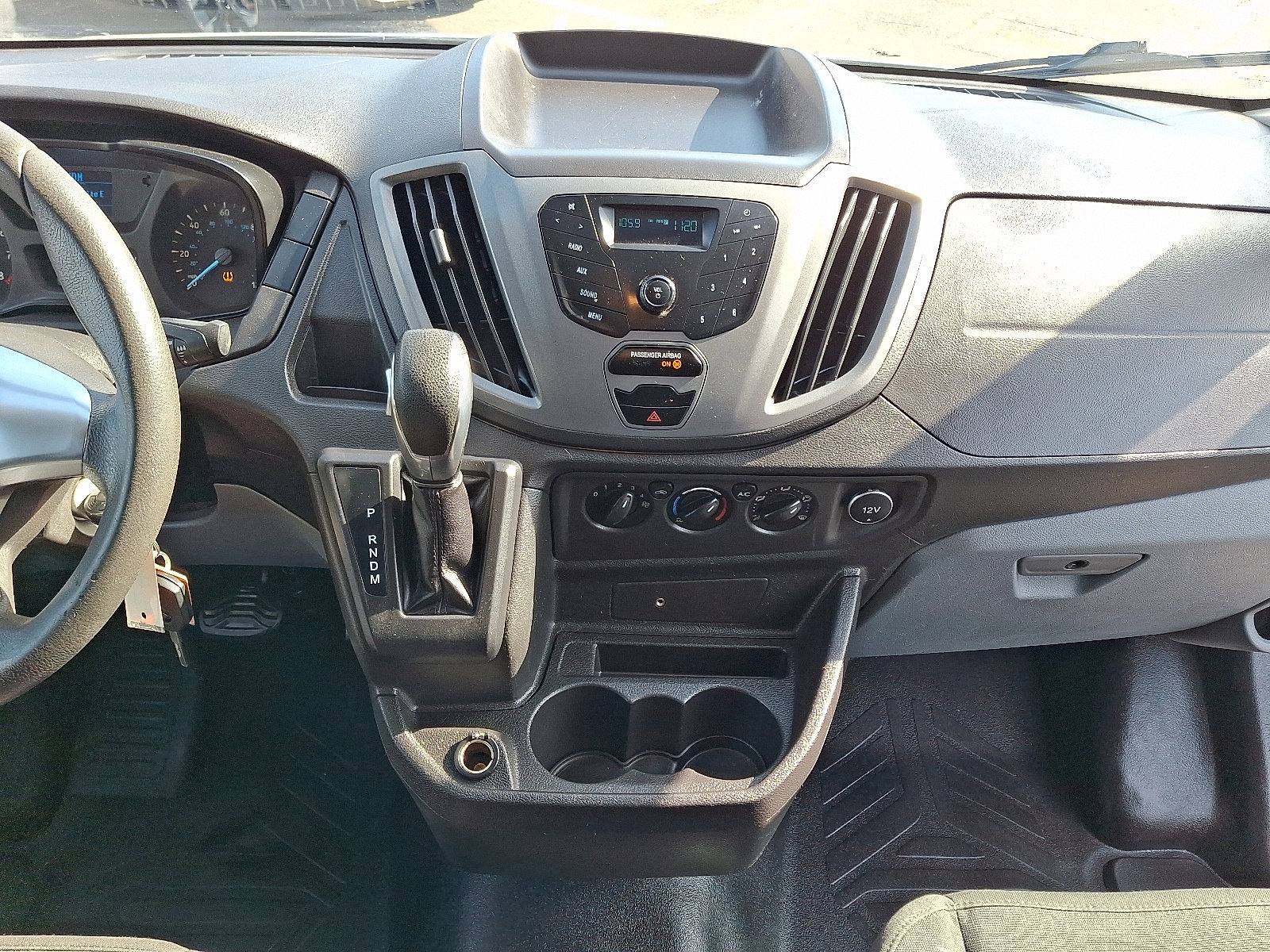 Certified 2018 Ford Transit 250 130 Low Roof w/ Exterior Upgrade Package image 15