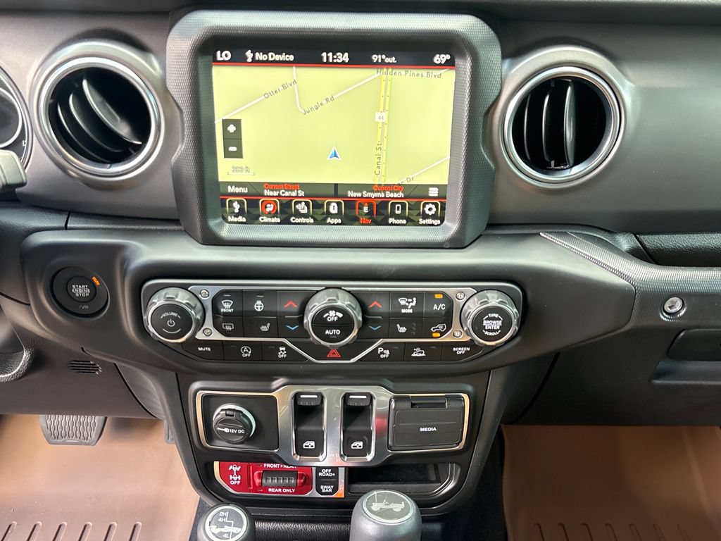 Used 2023 Jeep Wrangler Rubicon w/ LED Lighting Group AWD/4WD image 23