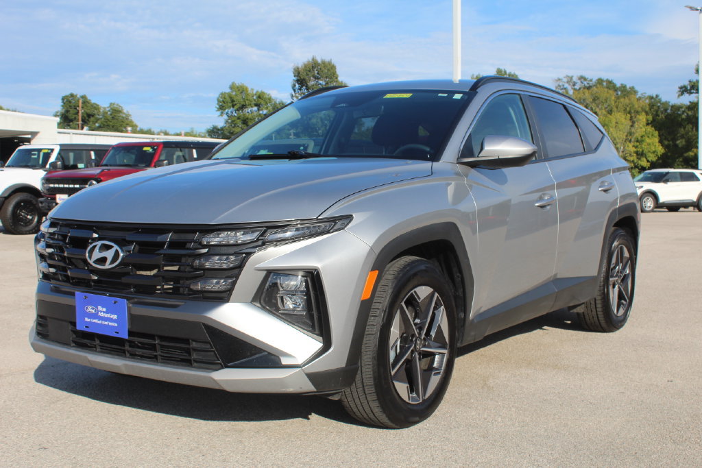 Used 2025 Hyundai Tucson SEL FWD image 2