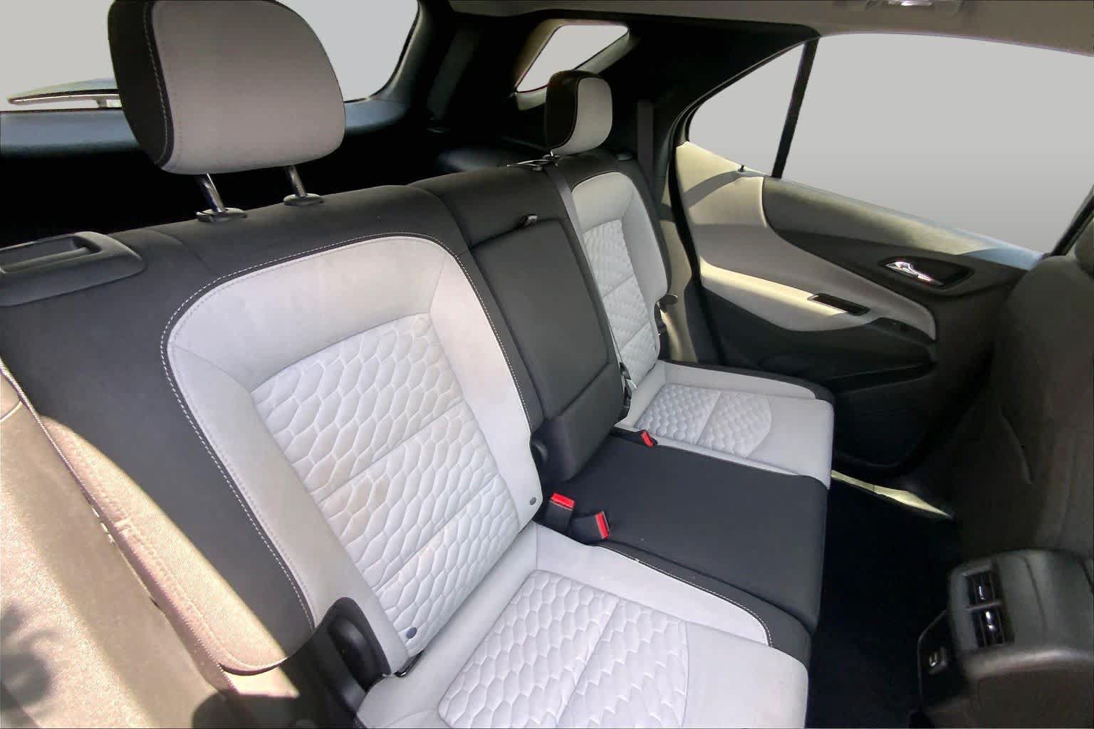 Used 2020 Chevrolet Equinox LS w/ LS Convenience Package FWD image 19