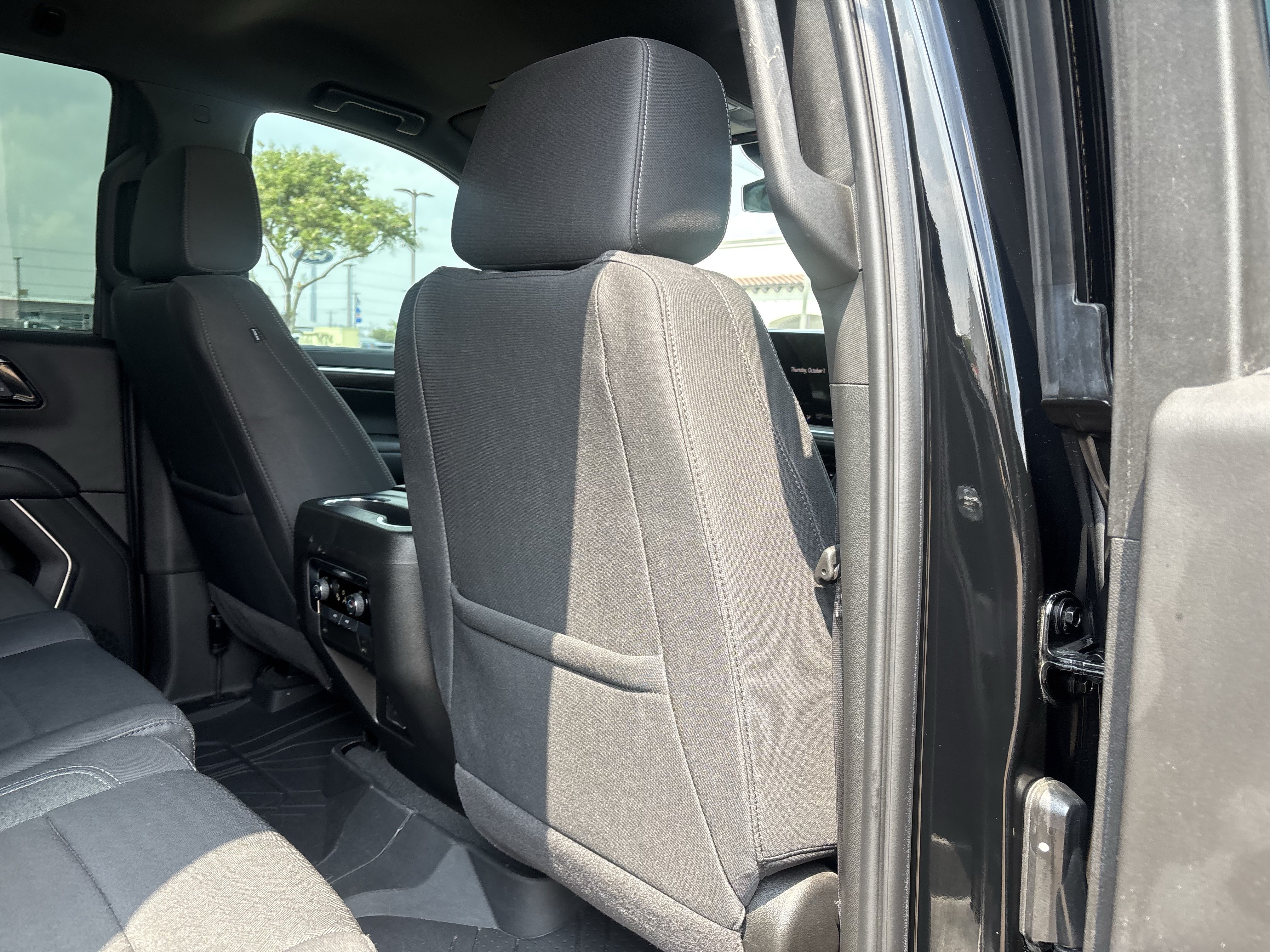 Used 2025 Chevrolet Tahoe LS RWD image 22