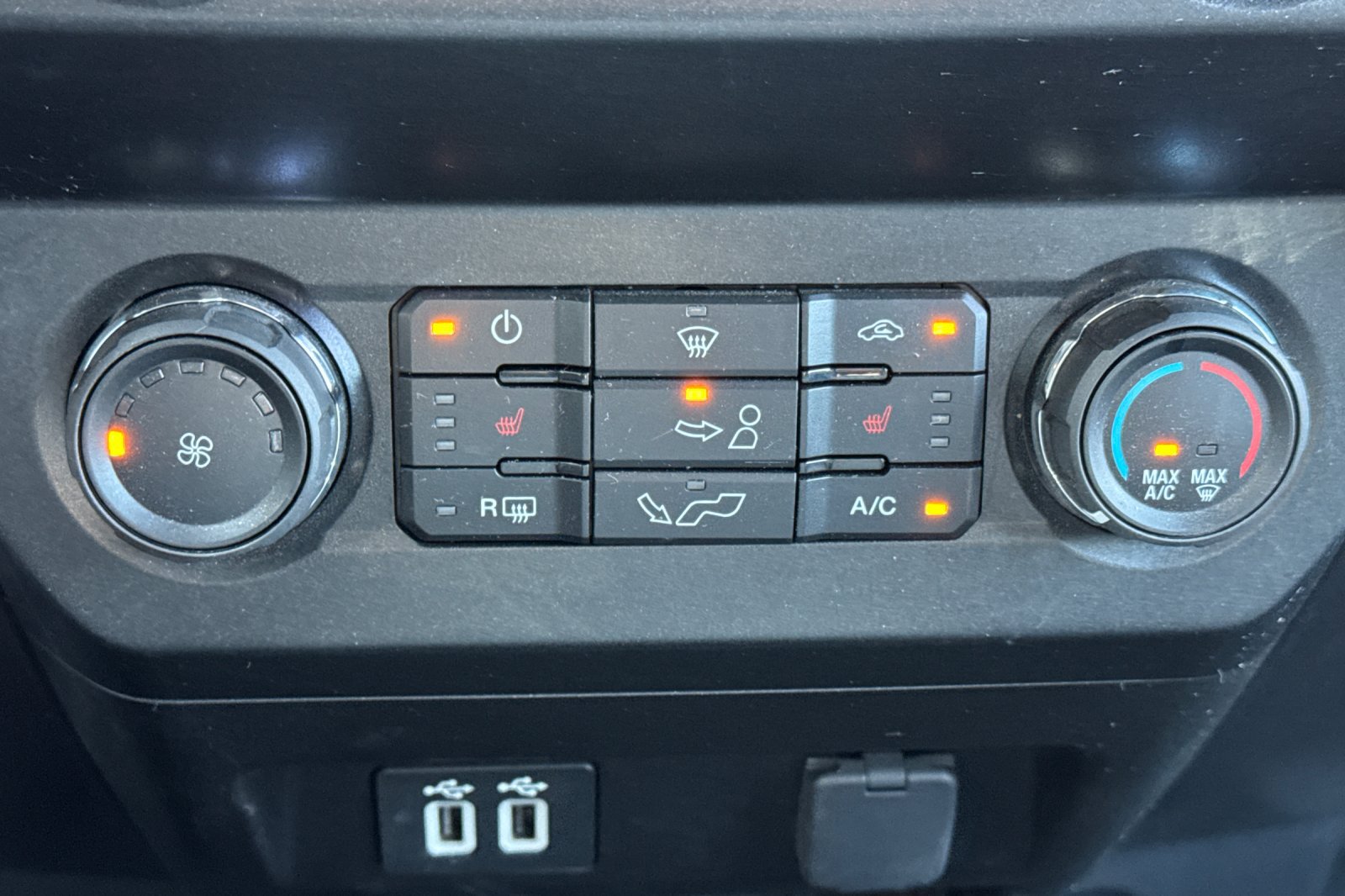 Certified 2020 Ford F150 XLT w/ Equipment Group 302A Luxury AWD/4WD image 20