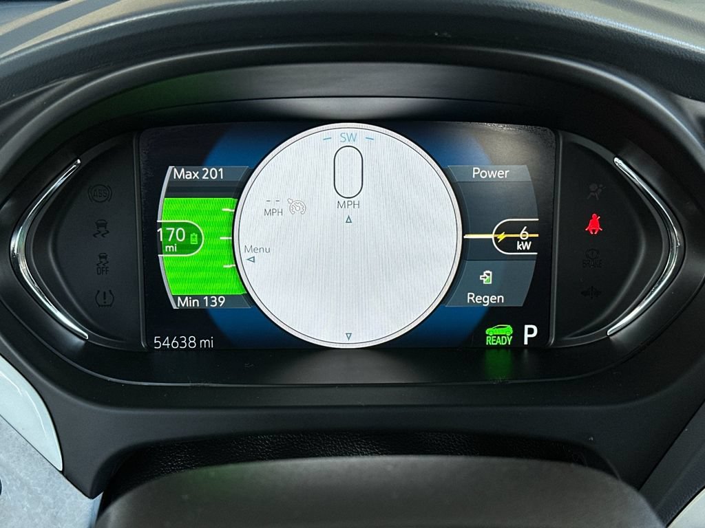 Used 2017 Chevrolet Bolt Premier FWD image 23