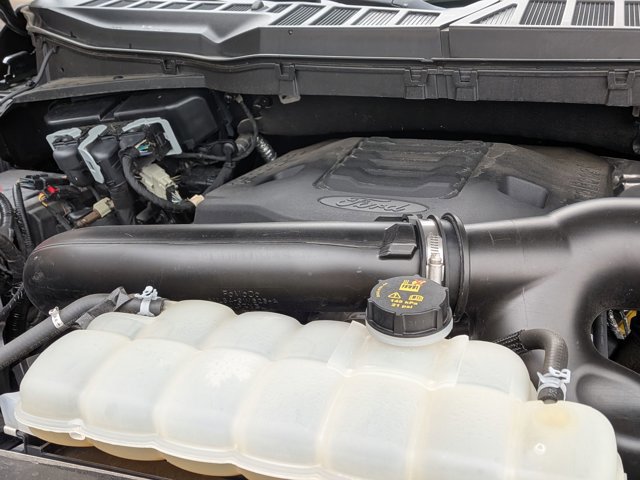 Certified 2022 Ford F150 XLT w/ Equipment Group 302A High image 40