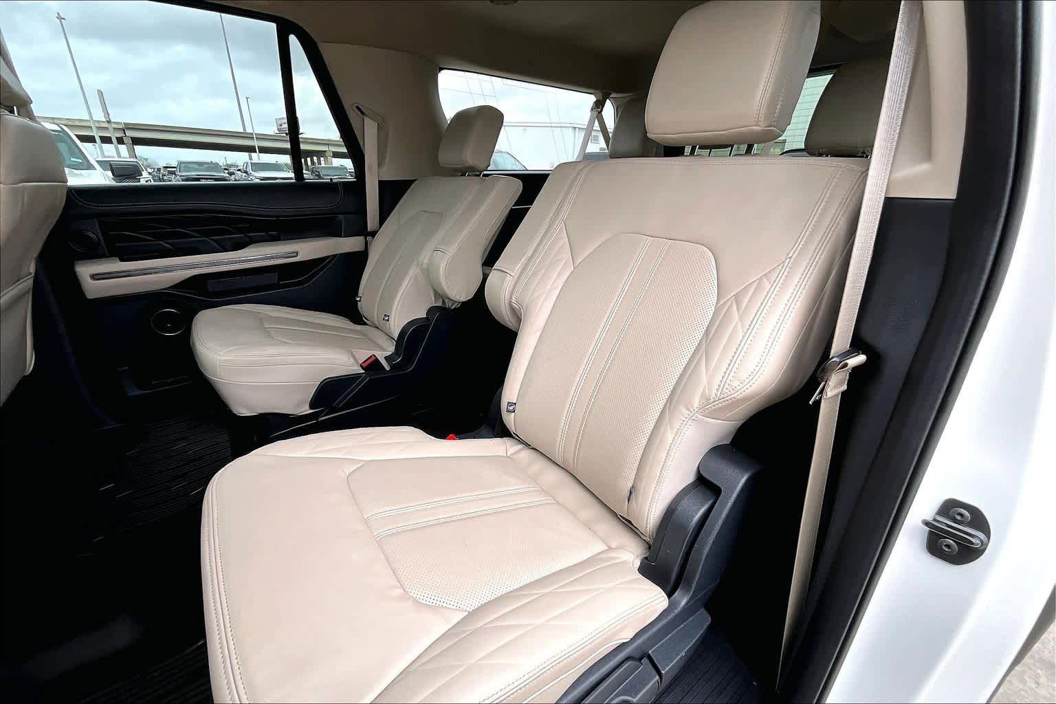 Certified 2023 Ford Expedition Max Platinum RWD image 35