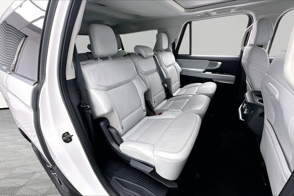 Certified 2025 Ford Expedition Max Platinum AWD/4WD image 27