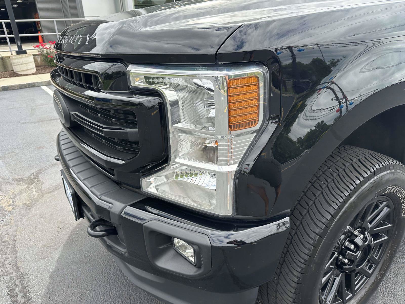 Certified 2022 Ford F250 XLT w/ Black Appearance Package AWD/4WD image 9