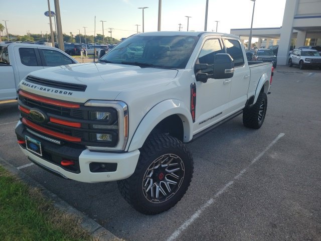 Certified 2024 Ford F250 Lariat w/ Lariat Ultimate Package AWD/4WD image 3